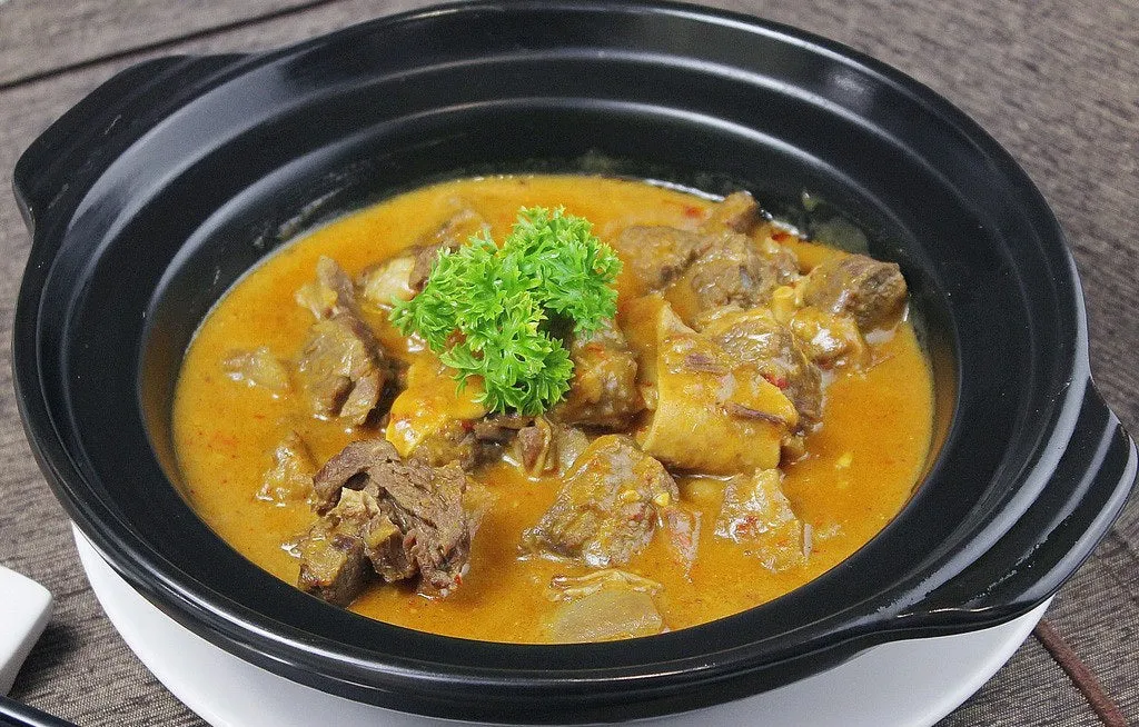 咖哩牛腩